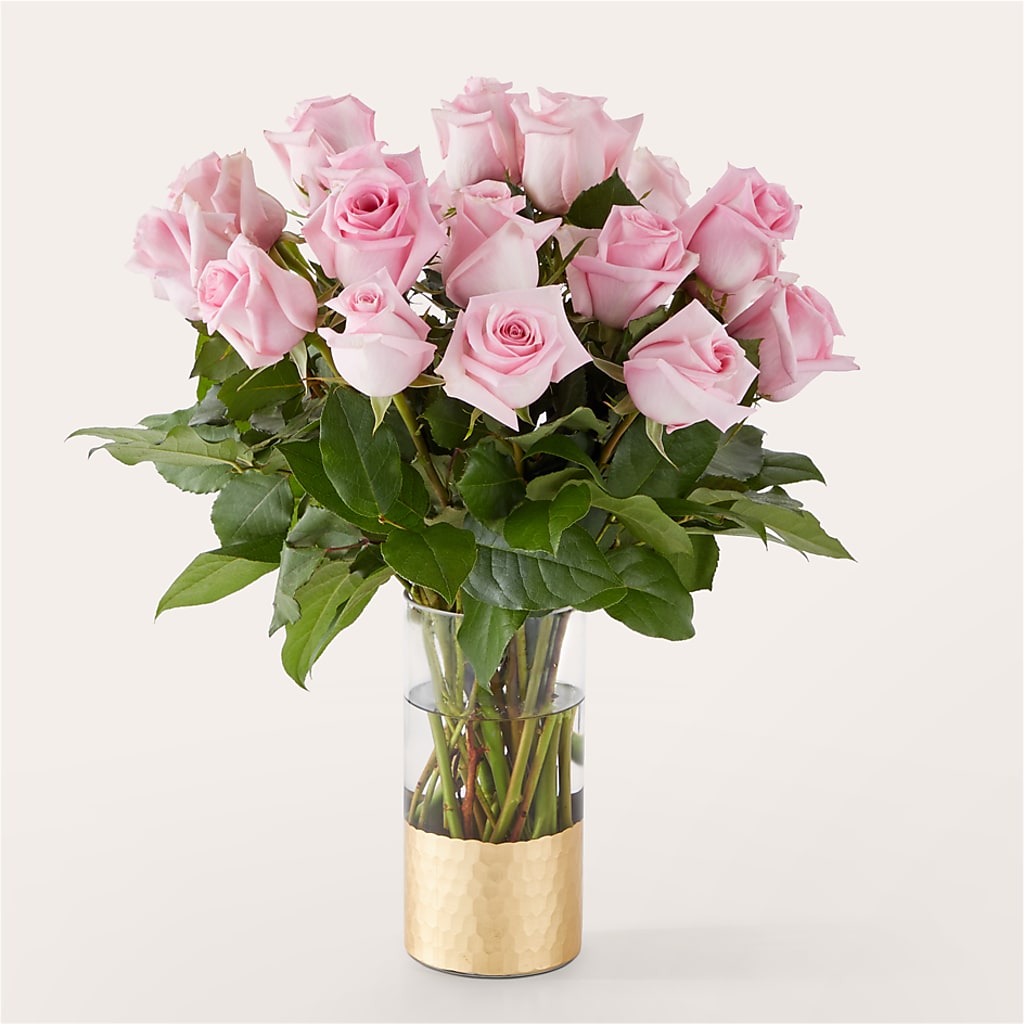 Picture Perfect Pink Rose Bouquet – Flowerland, Sioux City IA
